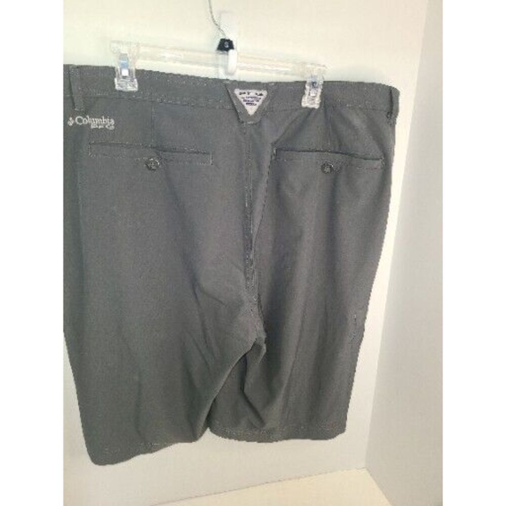 FIGS Technical Collection Scrub Top Gray Women's Size XXS - Picture 7 of 9